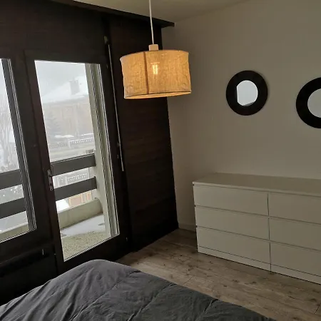 Lägenhet Proche Remontees Refait A Neuf